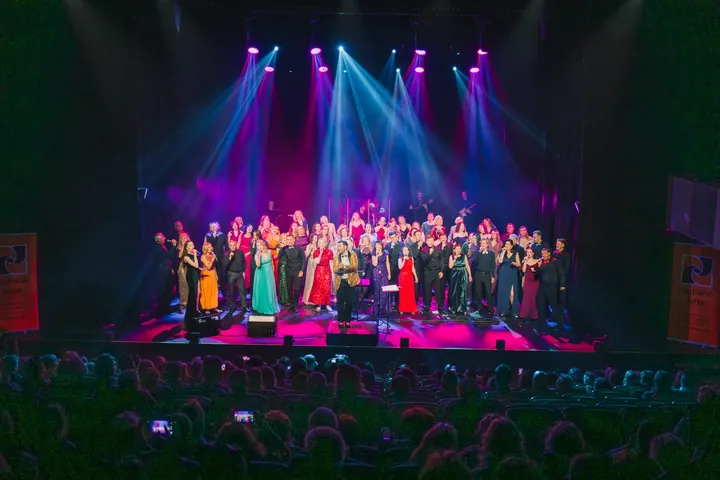 Show Must Go On: zdjęcie z wydarzenia