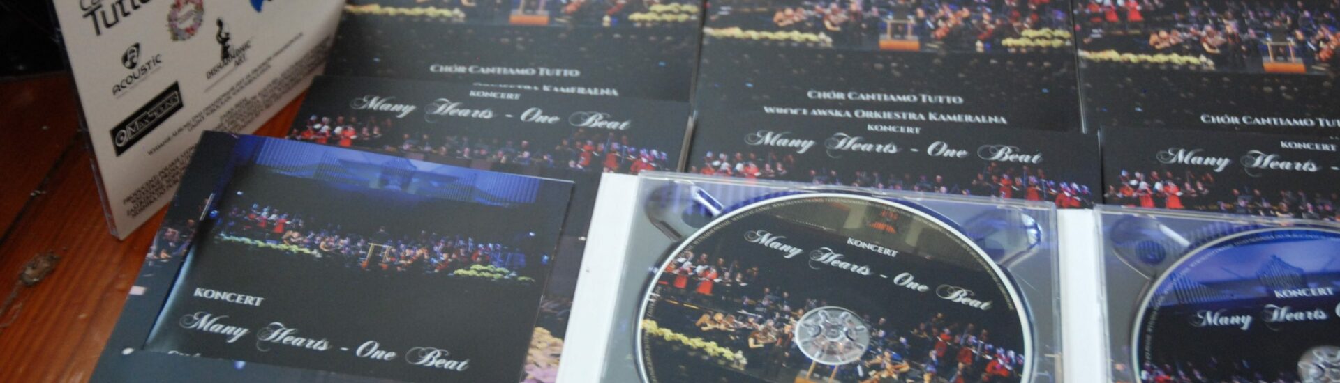 Album “Many Hearts – One Beat” już dostępny!