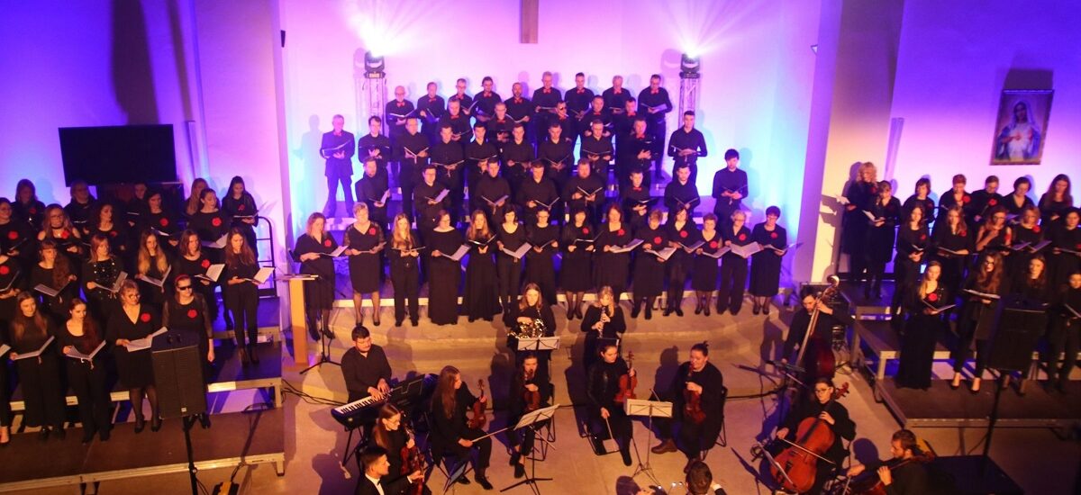 Fotorelacja z koncertu “Wyśpiewać Wolność!”