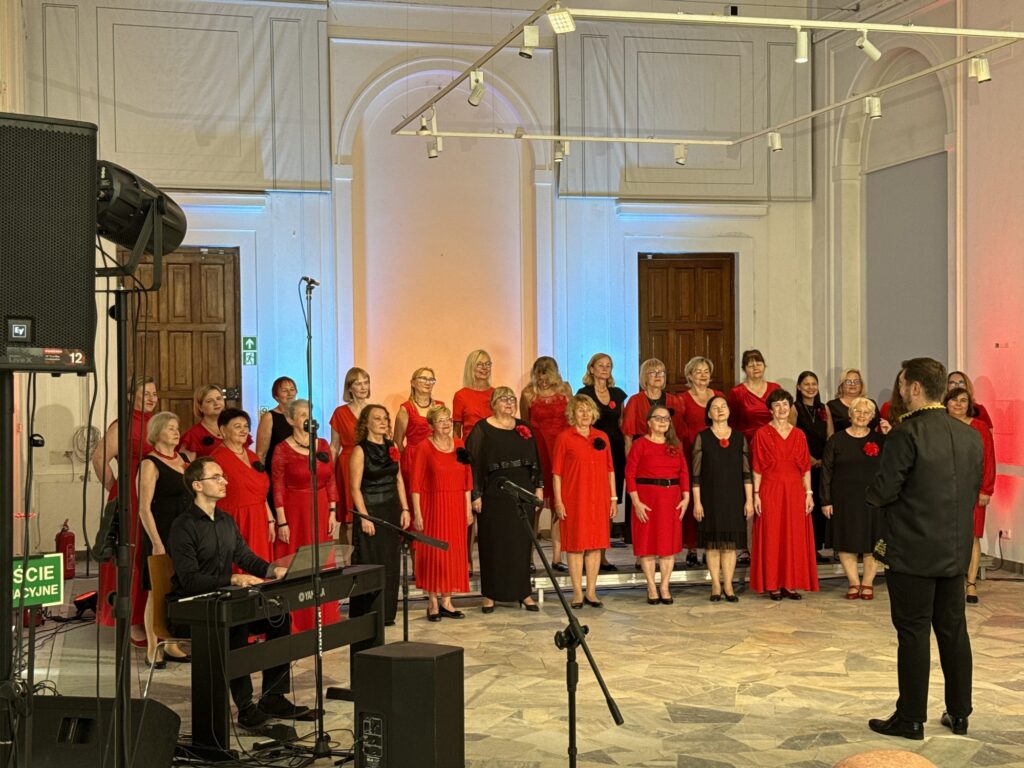 Występ Chóru Con Passione w Oranżerii Muzeum Pałacu w Wilanowie